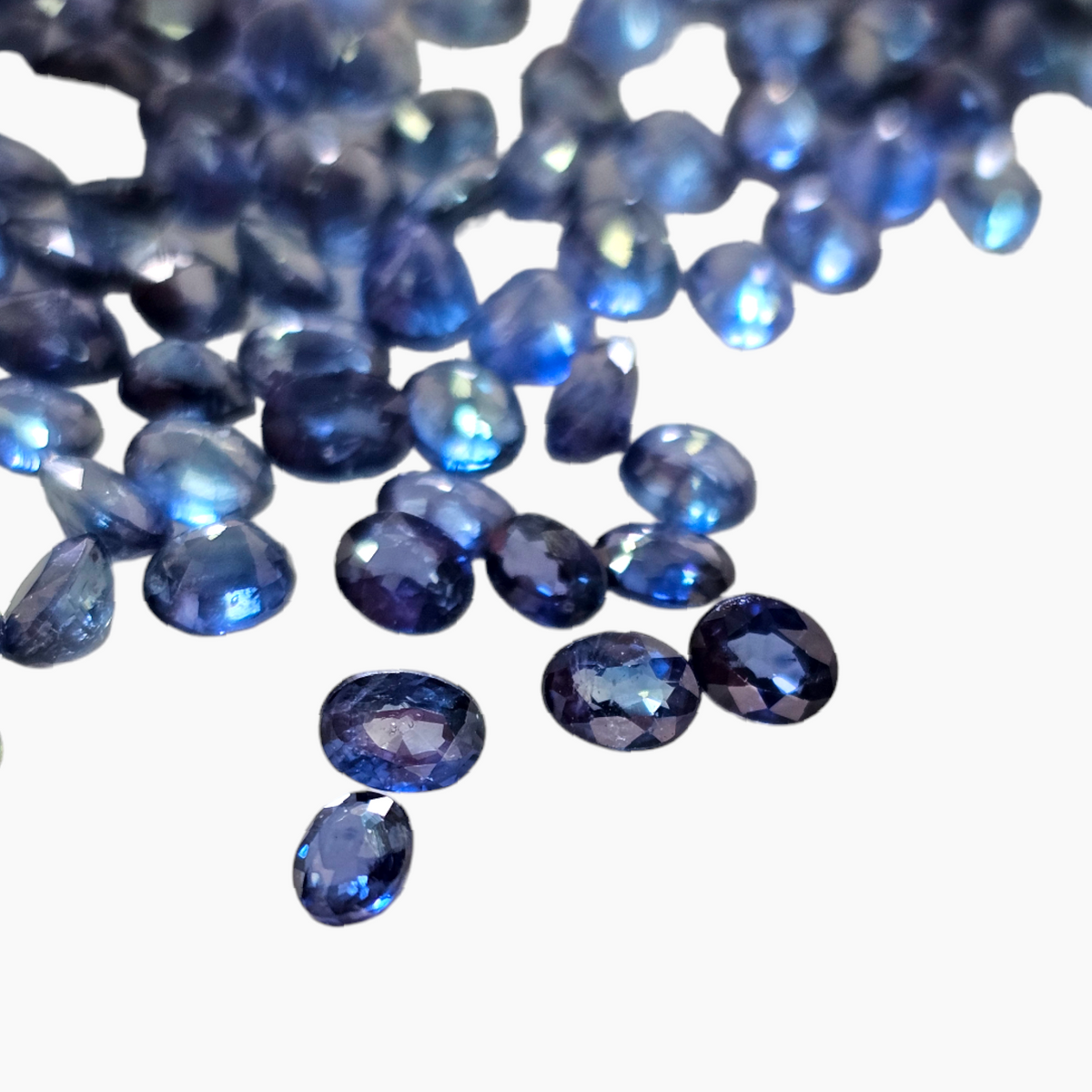 Blue Sapphire Oval Cut Shape 6x4 mm for Sale