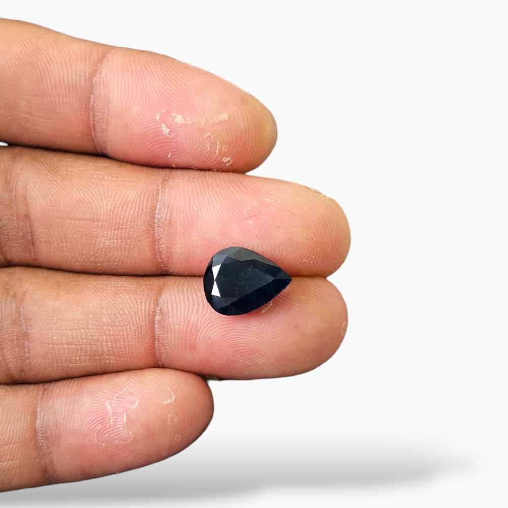 Blue Sapphire Natural in Pear Cut 4.52 Carats and 10.2 by 13.3 mm in Size
