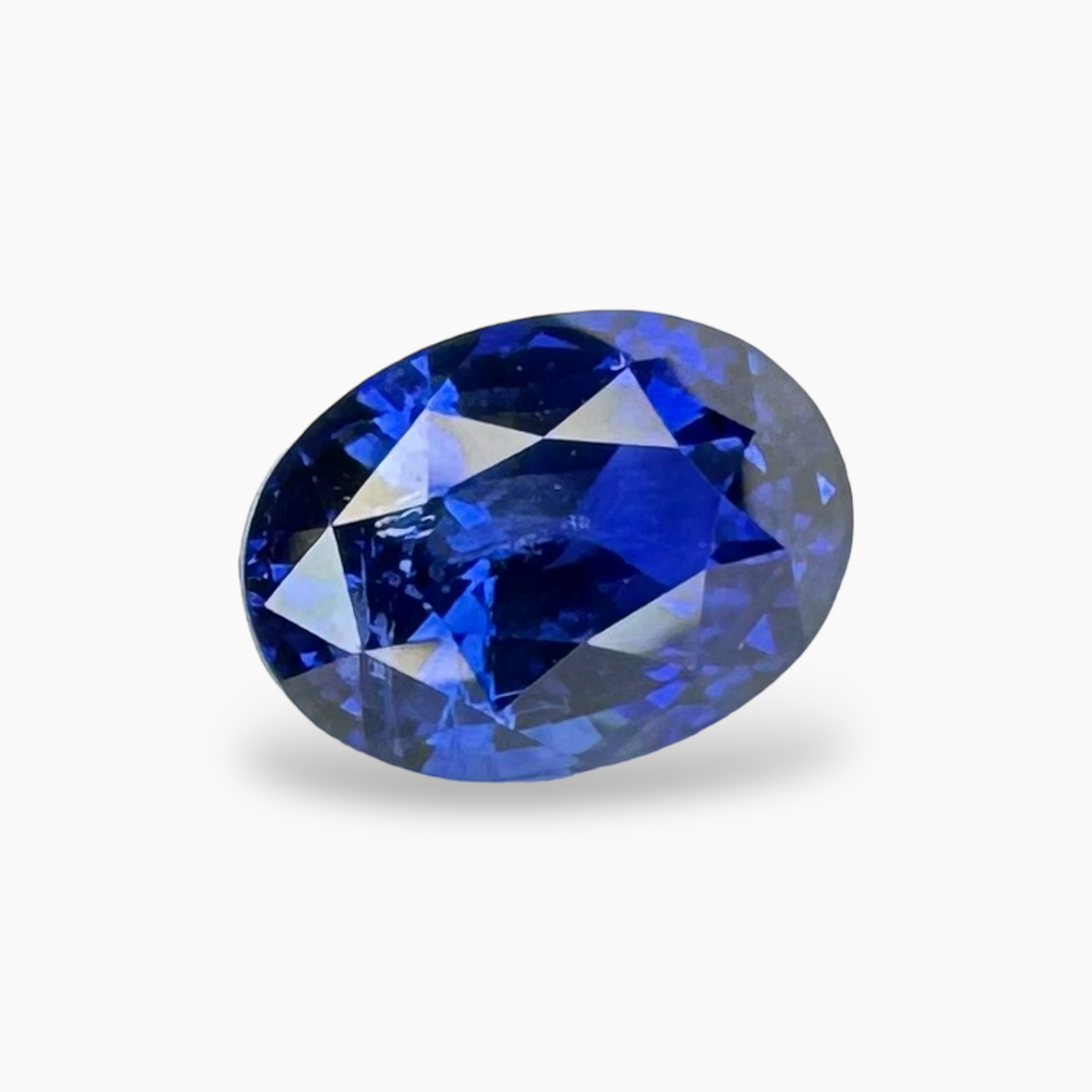 Blue Sapphire Stone 2.1 Carats 8.2 x 6 mm in Oval Shape
