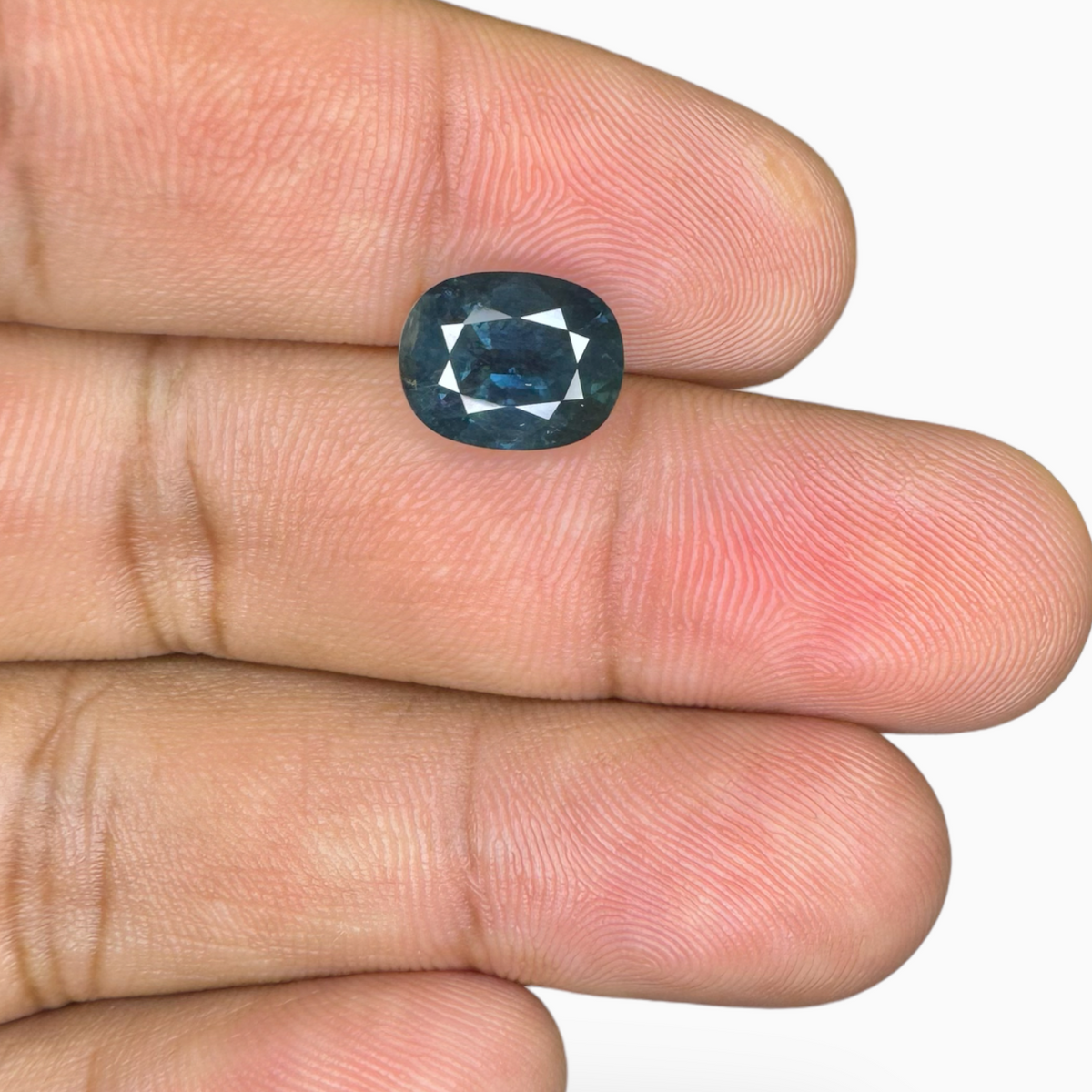 Blue Sapphire Stone 8.40 Carats from Bangkok, Thailand in Dark Blue