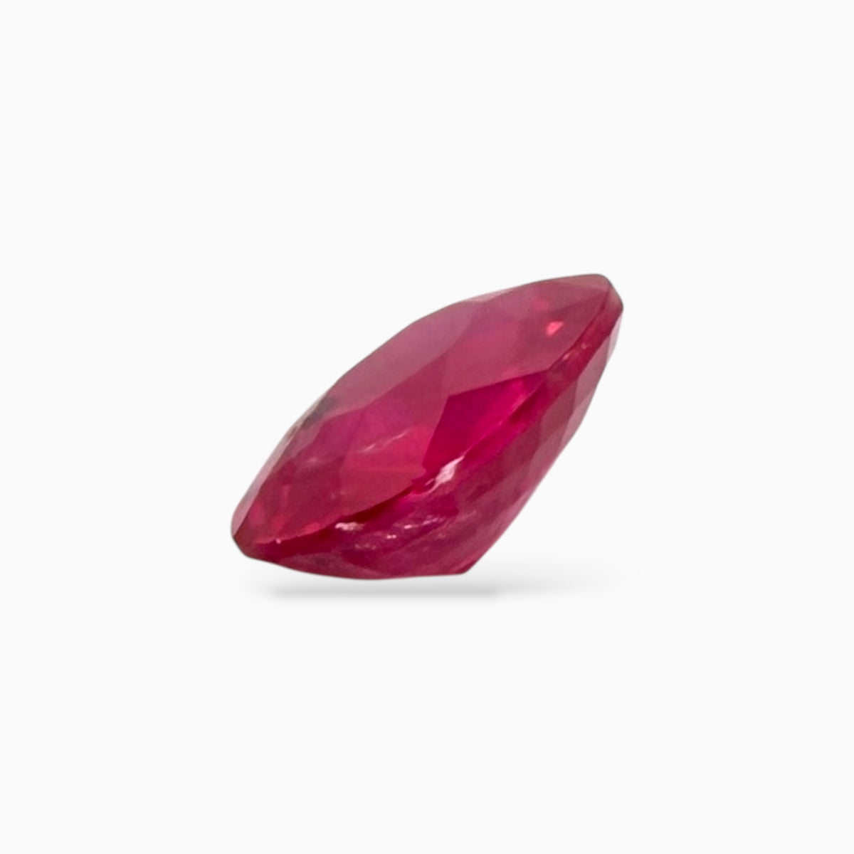 Burmise Ruby 1.84 Carats Oval Cut 8.54 x 6.49 x 3.69 mm Certified By IDL