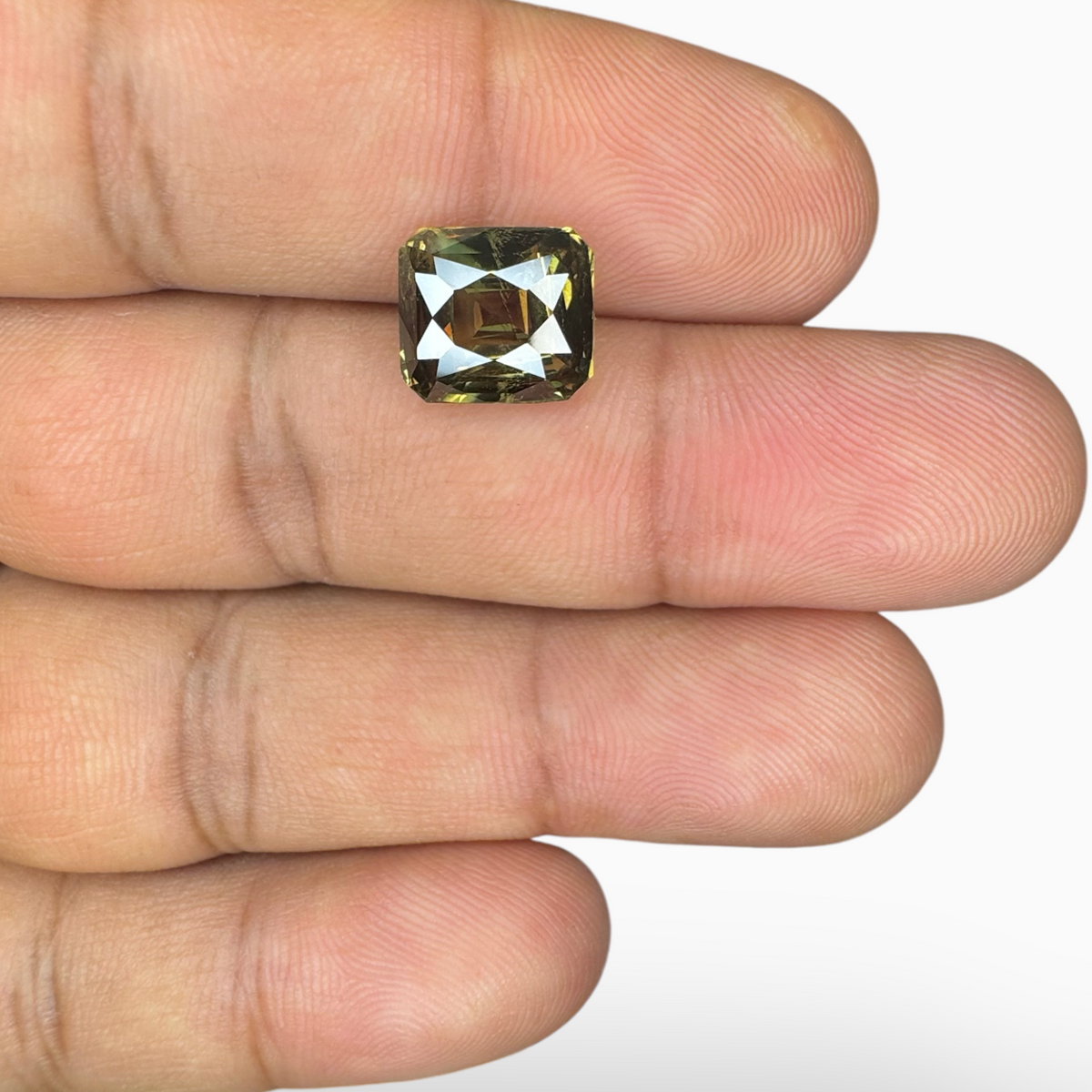 Alexandrite Stone Emerald Cut 5.03 Carats 10x9 mm  Colour Change
