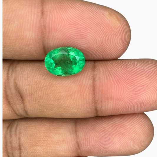 Buy Colombian Emerald Stone Oval Cut 2.35 Carats 10x7 mm