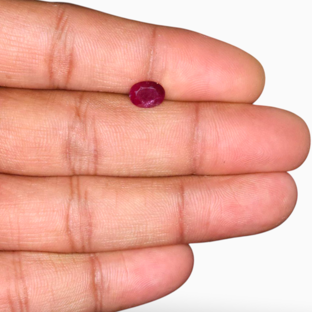 Genuine Ruby Gemstone In Oval Shape 1.45 Carats 8x6mm Size