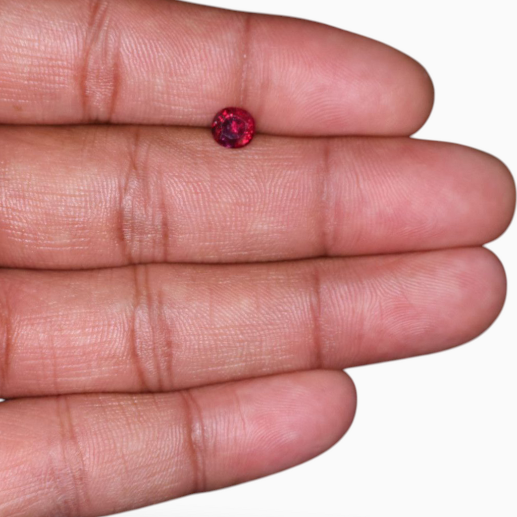 Buy Ruby Mozambique For Sale In Oval Shape 1.05 Carats 6x5.7mm Size