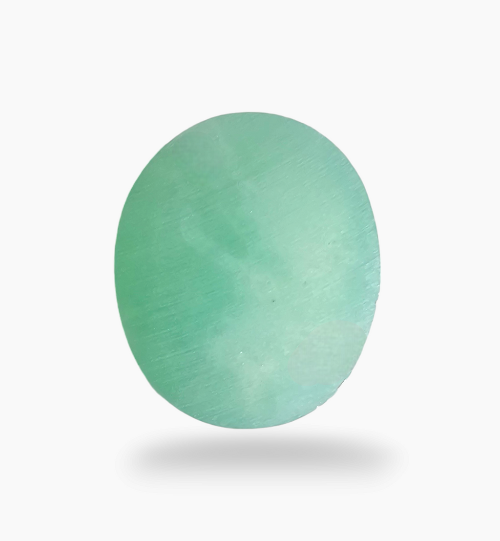 Natural Chrysoprase Stone 13.68 Carats Size 16.4x13.4mm