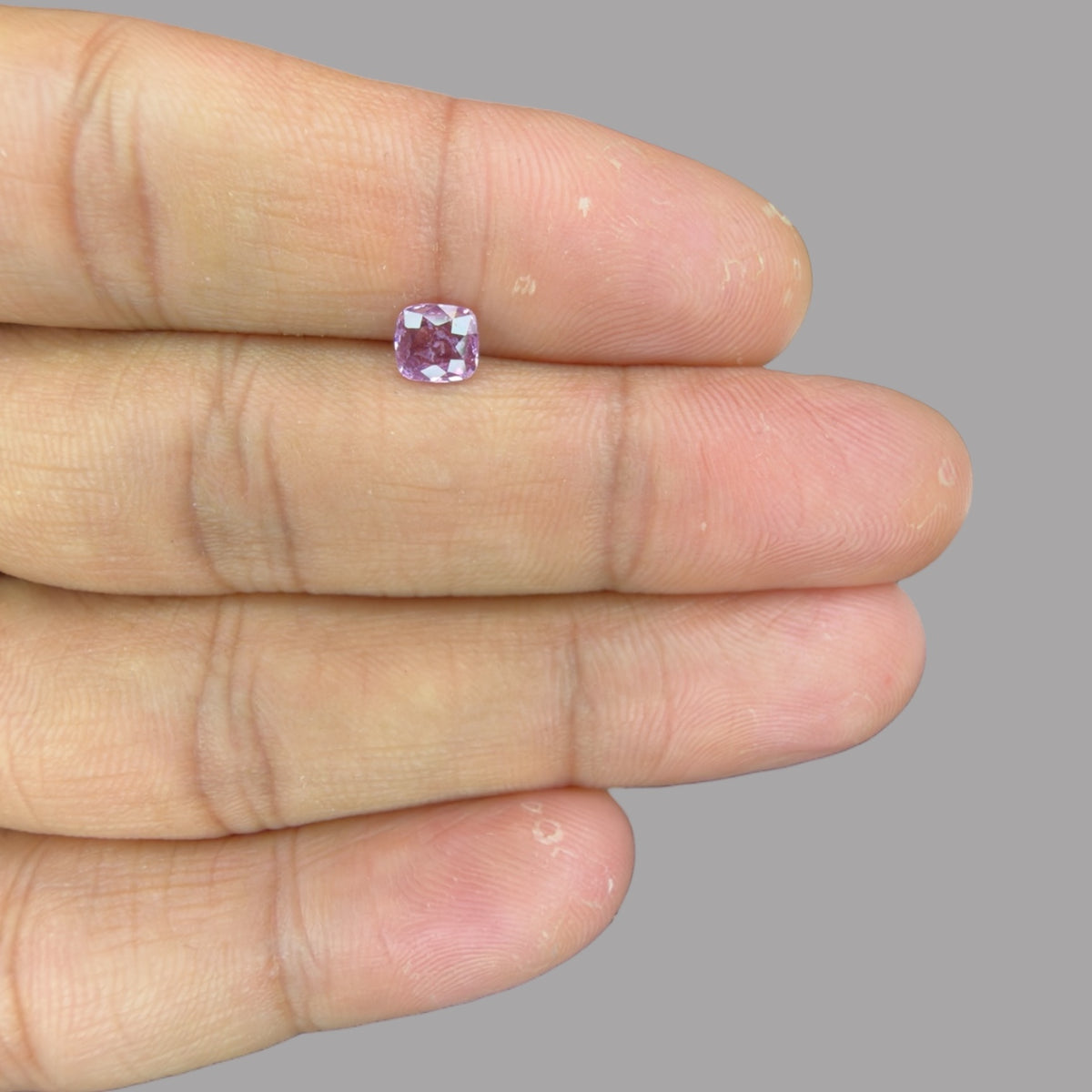 Cushion Cut Shape in Purple Sapphire Gemstone 0.69 Carats & 5.5 x 5.1 mm Size