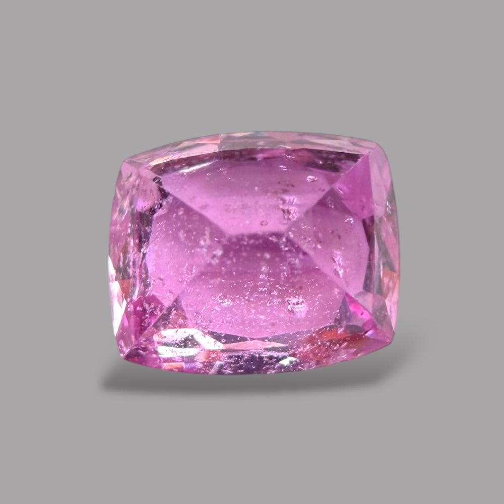 Cushion Cut Shape in Pink Sapphire Gemstone 0.81 Carats & 5.6 x 4.7 mm Size