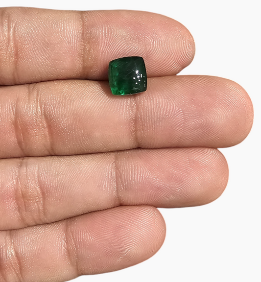 Natural Zambian Emerald Stone 4.34 Carat Sugarloof Shape Size 8.6x8.6mm