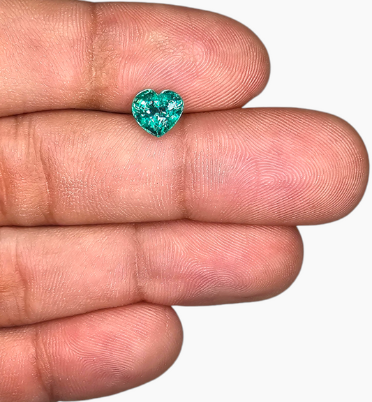 Natural Zambian Emerald Stone 1.42 Carat Heart Shape Size 6.9x7.4mm