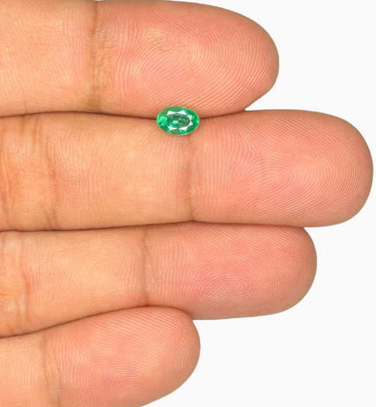 Natural Zambian Emerald Stone 0.49 carat Oval Shape Size 6.1x4.1mm