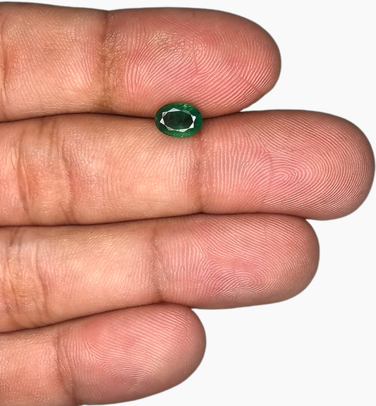 Natural Zambian Emerald Stone 0.82 Carat Oval Shape Size 7.2x5.2mm