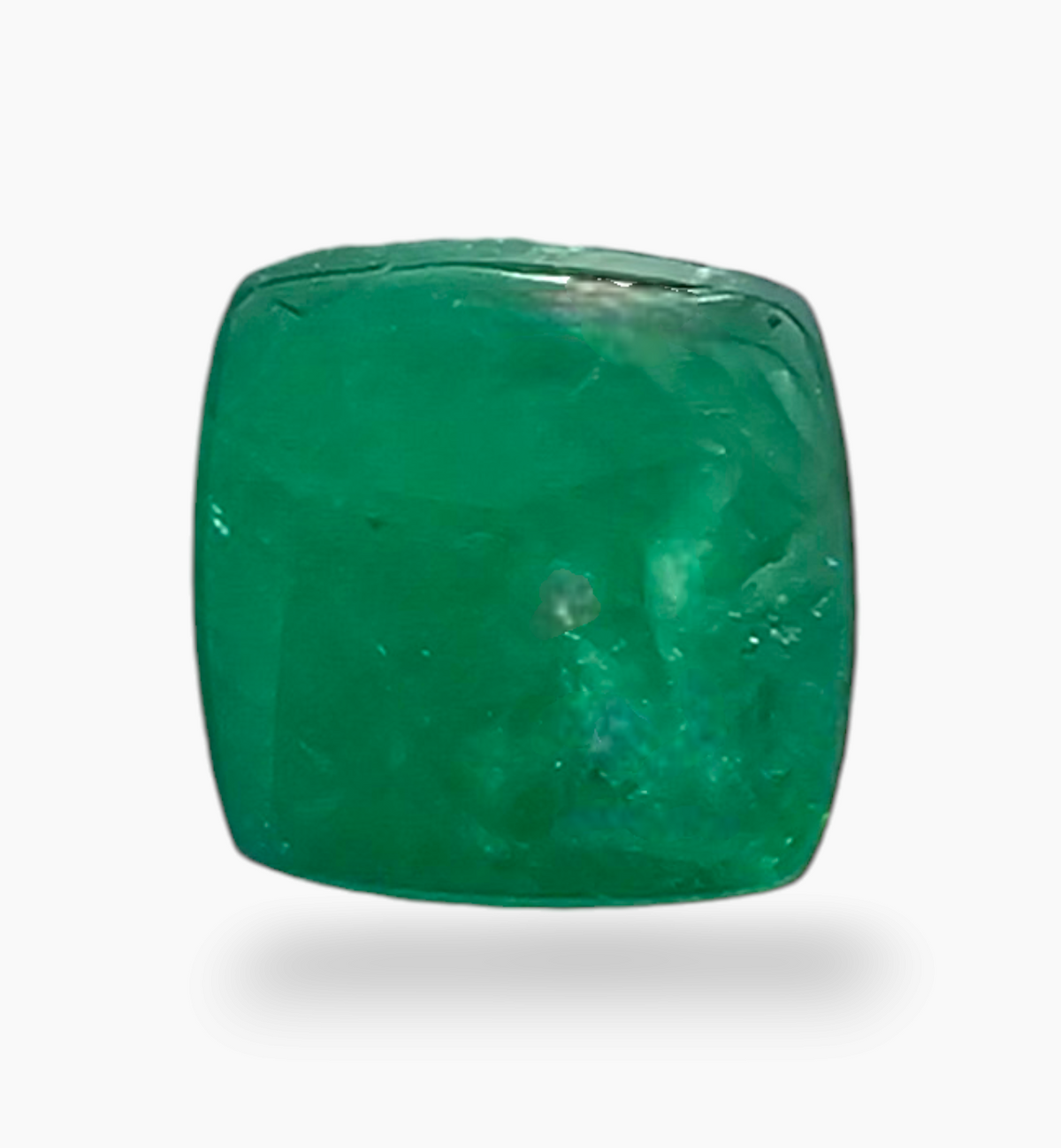 Natural Zambian Emerald Stone 4.56 Carat Sugarloof Shape Size 9.4x9.3mm