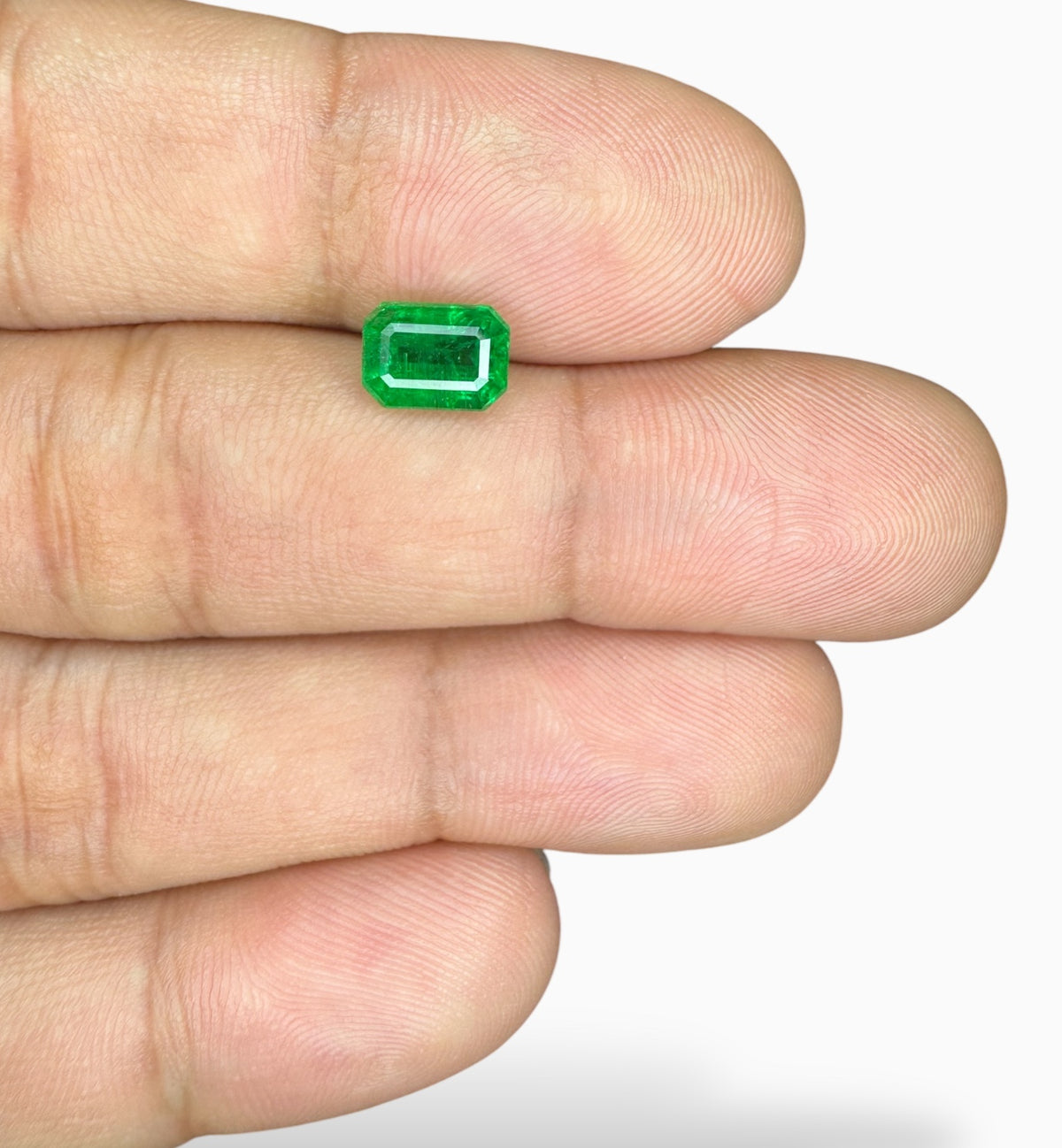 Emerald Stone 1.58  Carats 7.9 X 5.7 mm Emerald Cut From Zambia
