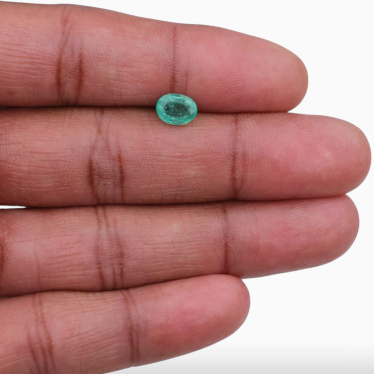 1.27 Carats Natural Emerald Gemstone In Oval Shape & Size 8x6mm