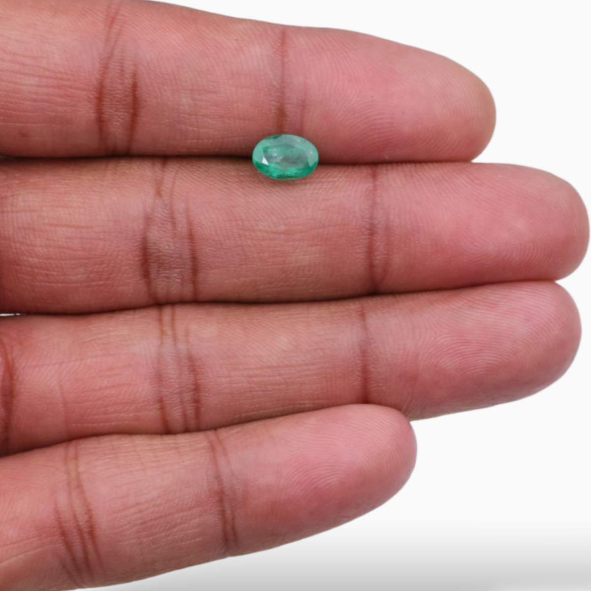 Original Green Emerald Gemstone For Sale Oval Shape 1.30 Carats 8x5.5mm Size