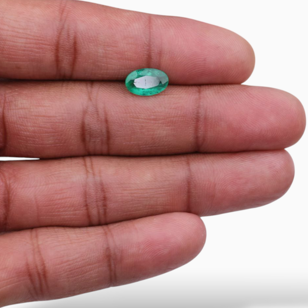 Buy Zambian Green Emerald Gemstone In Oval Shape 1.49 Carats 10.5x6.6mm Size