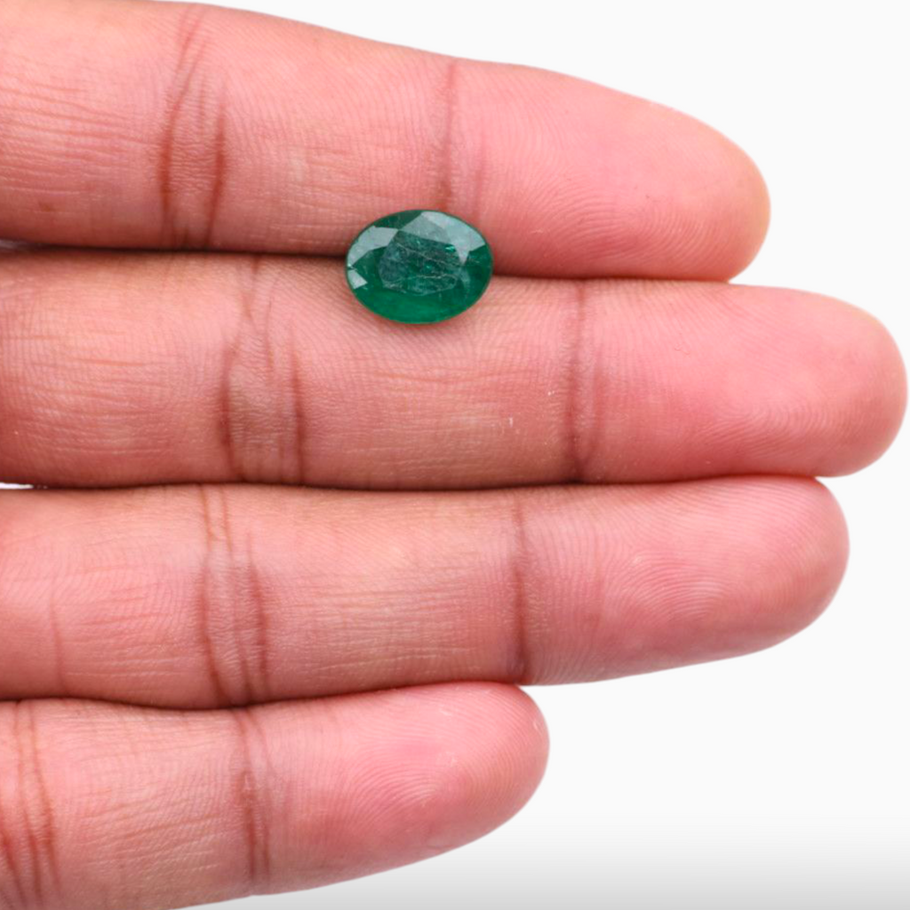 Buy Genuine Emerald Stone Oval Shape 4.04 Carats 11.8x9mm Size
