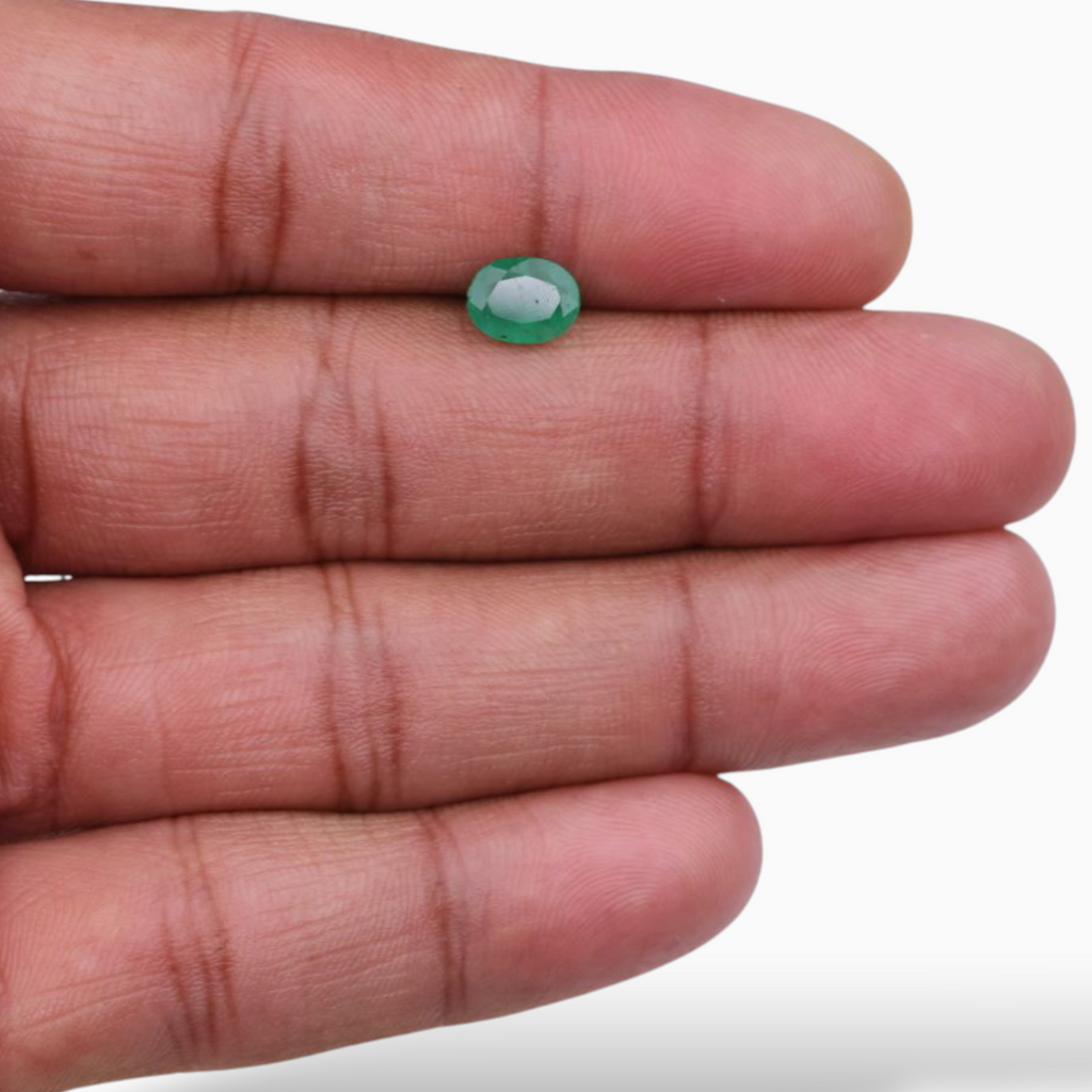 Purchase Emerald Stone In Oval Shape 1.05 Carats 7.8x6mm Size