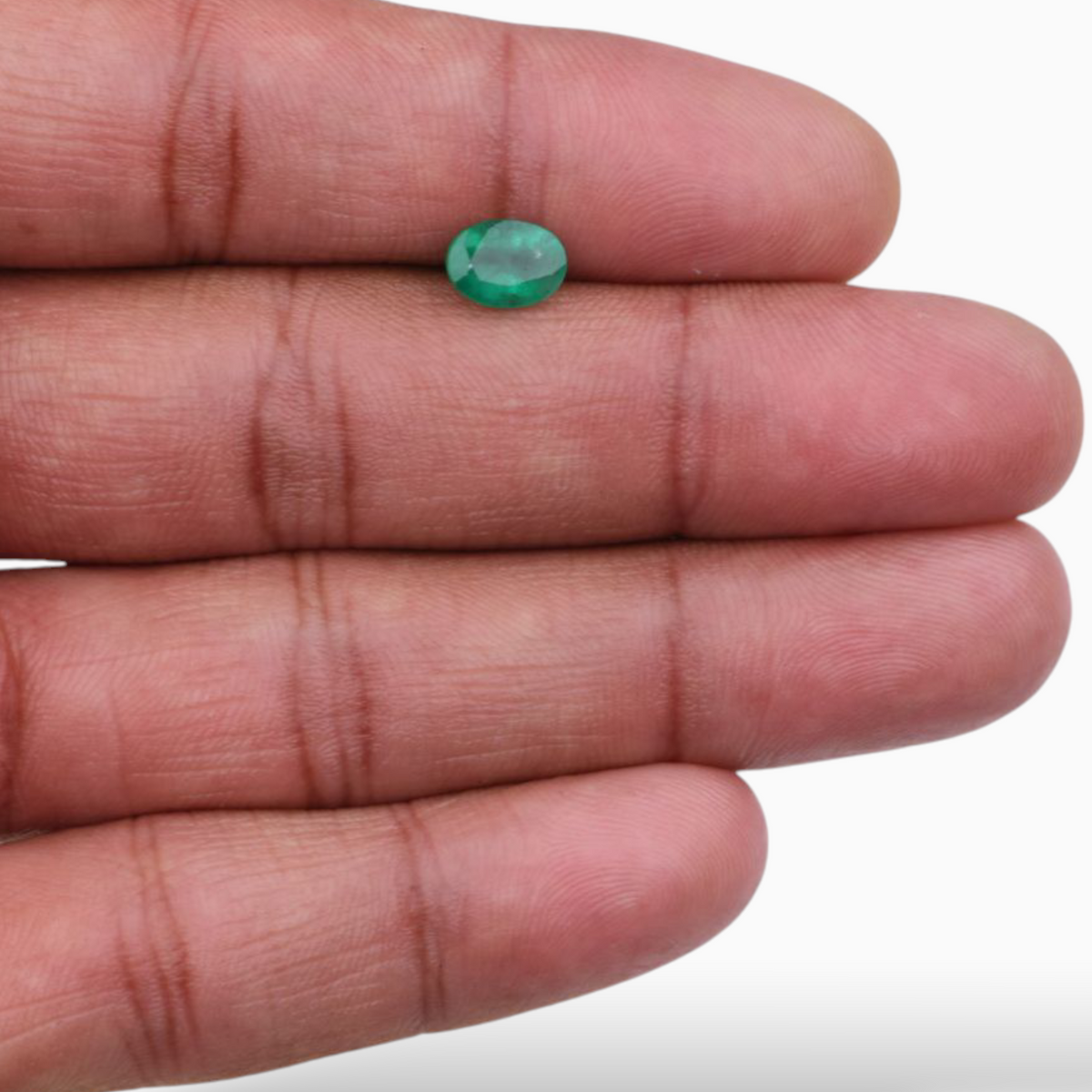 Real Green Emerald Gemstone For Sale Oval Shape 1.11 Carats 8x5.8mm Size