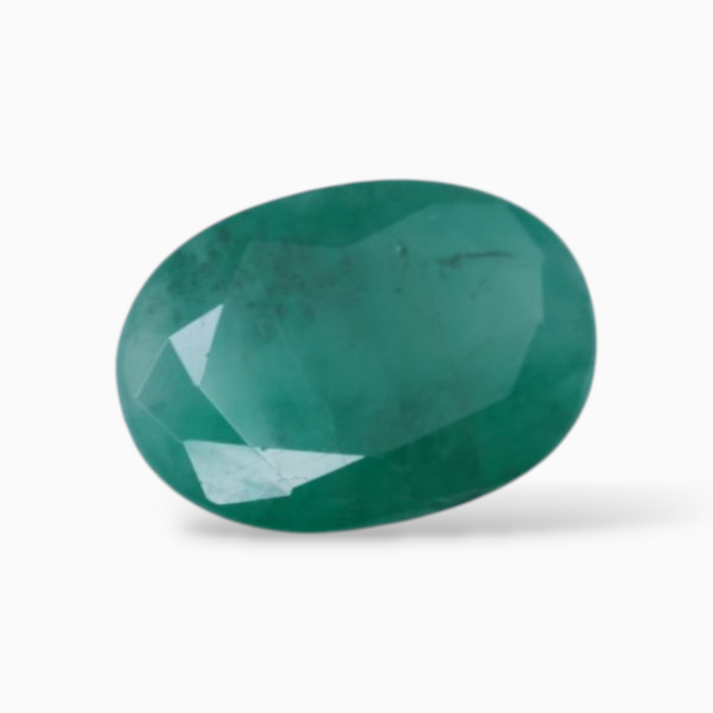 3.11 Carats Emerald Gemnstone In Oval Shape & Size 12.1x8.3mm