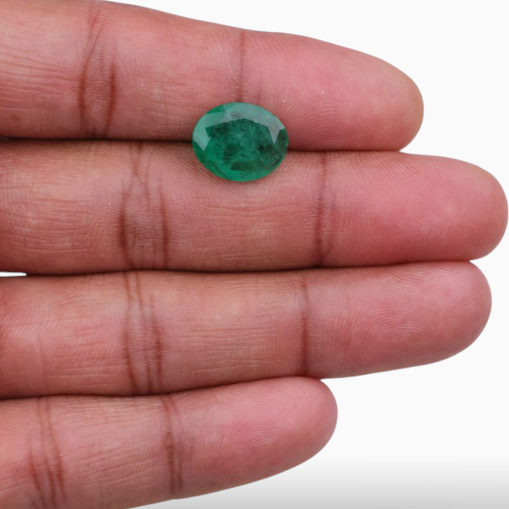 Buy Original Emerald Stone In Oval Shape 4.46 Carats 13.7x11.1mm Size