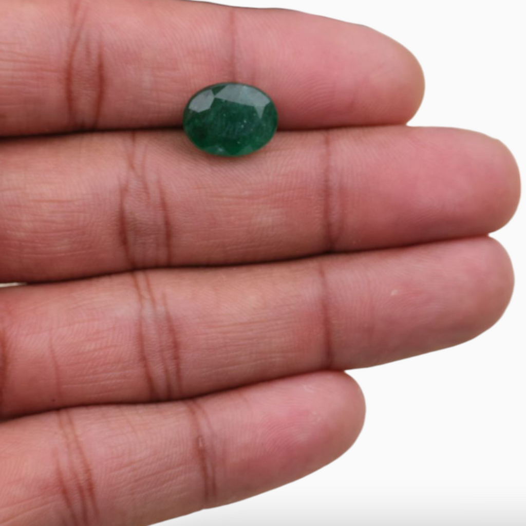 Buy Genuine Emerald Gemstone Oval Shape 6.06 Carats 12.7x10mm Size