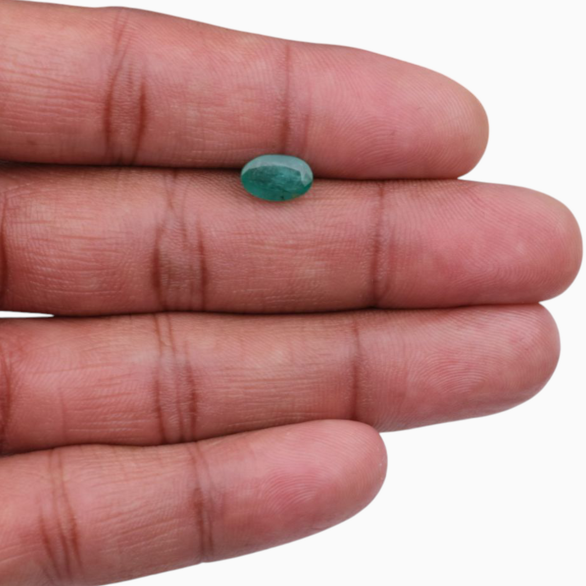 Buy Green Emerald Gemstone In Oval Shape 1.49 Carats 10.5x6.6mm Size