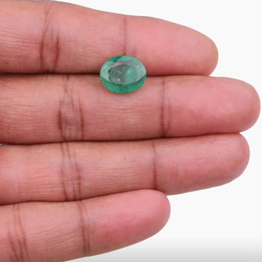 Emerald Stone Original In Oval Shape 3.86 Carats 12.5x10mm Size