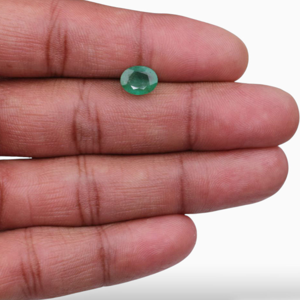 Emerald Stone In Oval Shape 1.93 Carats 9x7mm Size