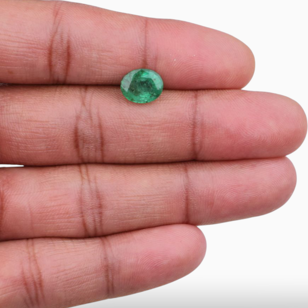 Buy Emerald Stone Online In Oval Shape 2.40 Carats 10.1x8mm Size