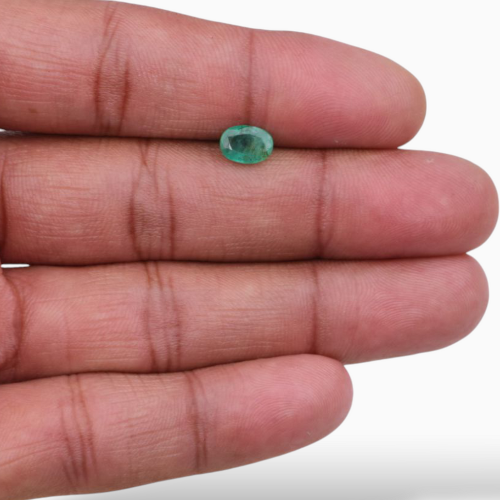 Purchase Original Emerald Stone In Oval Shape 1.03 Carats 7.8x5.6mm Size