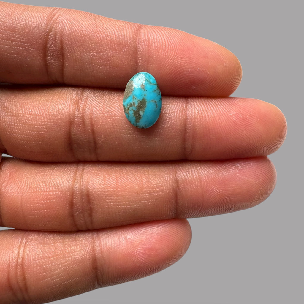 Firoza Ratna 3.17 Carats 13.3 x 9.2 x 3.7 mm in Oval
