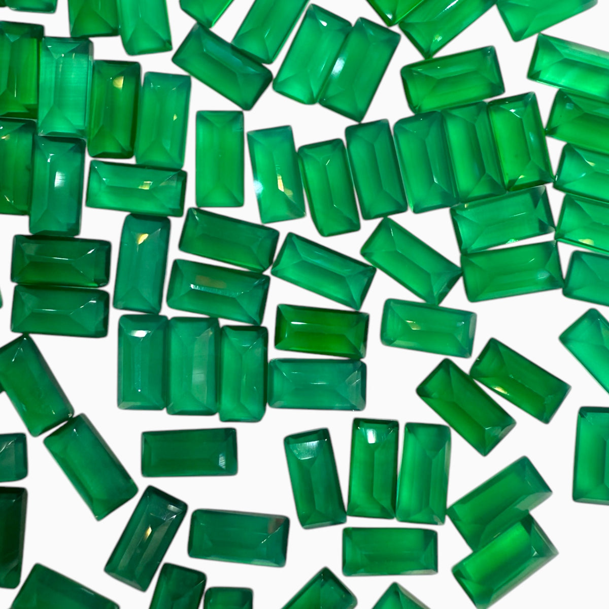 Green Onyx Baguette Cut Stone 5x2.5 mm Lot For Jewellery 0.20 Carats Per Piece