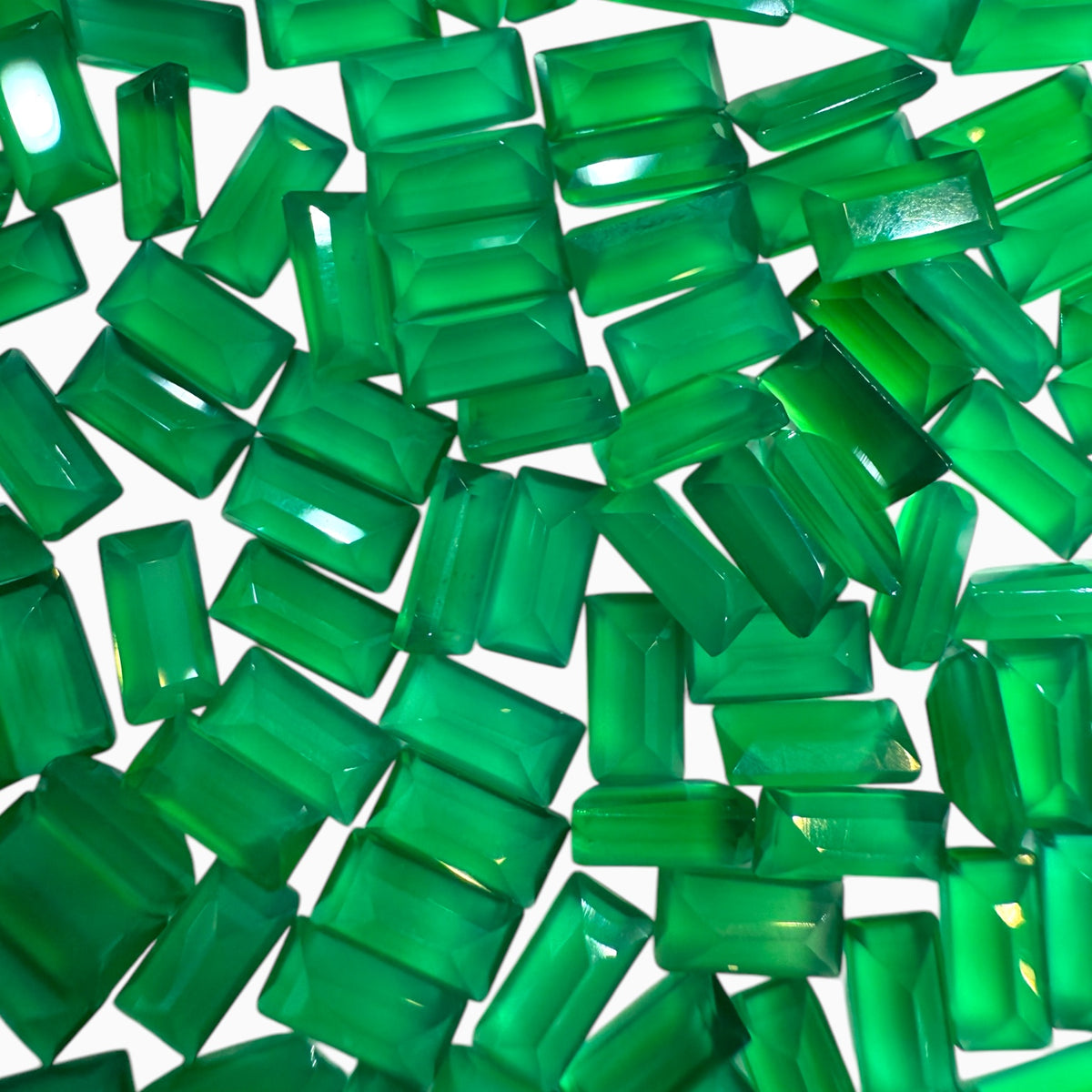 Green Onyx Baguette Cut Stone 6x3 mm Lot For Jewellery 0.34 Carats Per Piece