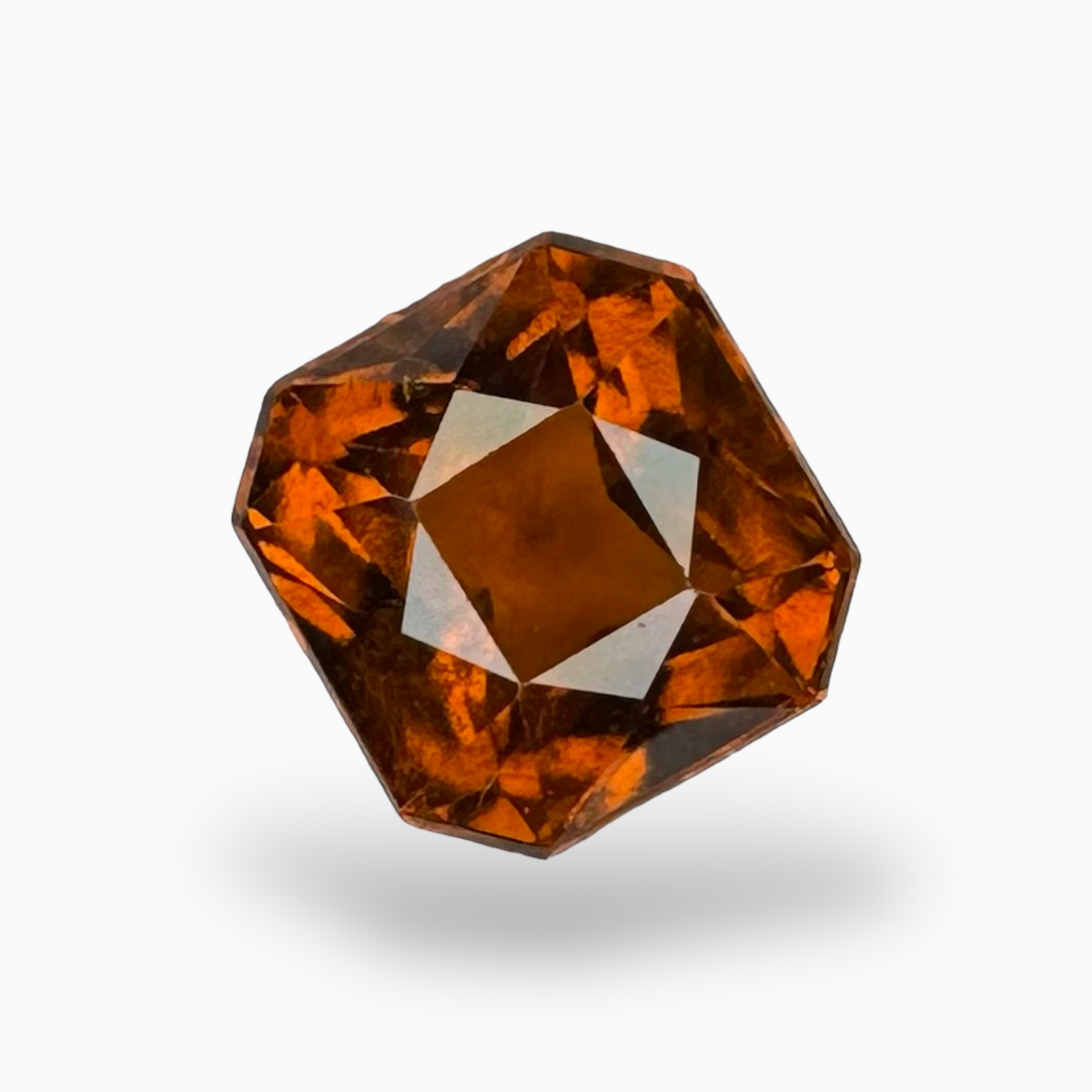 Natural Hessonite Garnet Stone 4.1 Carats OrangeRed Color Asscher Shape 8X7mm