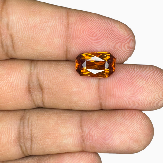 Hessonite Garnet (Gomed) Radiant Cut 4.75 carat 12x8mm From Srilanka