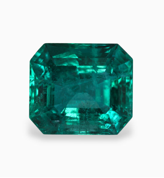 Natural Zambian Emerald Stone 9.71 Carats Size 13.67x12.03mm