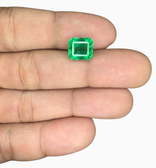 Natural Zambian Emerald Stone 3.75 Carats Size 9.55x8.56x6.43mm