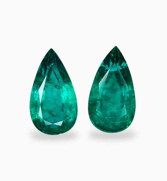 Natural Zambian Emerald Stone Pear Shape 13.21 Carats Size 12.32x6.90x4.19mm