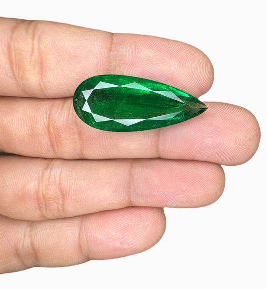 Natural Zambian Emerald Stone 19.72 Carats 30.2x13.3mm