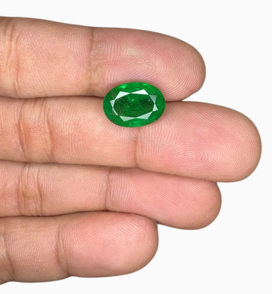 Natural Zambian Emerald Stone 5.64 Carats 13.5x9.6mm