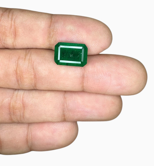 Natural Zambian Emerald Stone 5.13 Carats 13.5x9.2mm