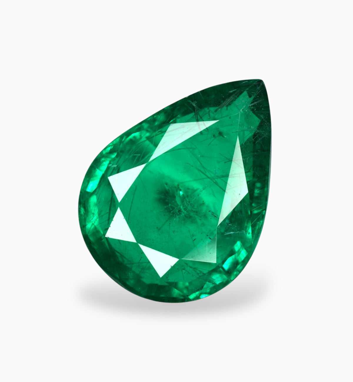 Natural Russian Emerald Stone 9.04 Carats  17.7x13.2mm