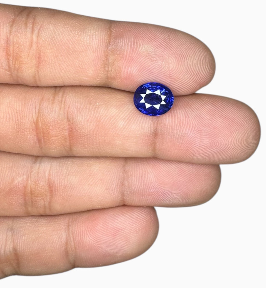 Natural Blue Sapphire Precious Stone 3.04 Carats 9.5x8mm