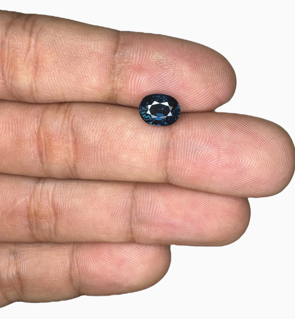 Natural Blue Sapphire Precious Stone 2.45 Carats 8.5x6.7mm