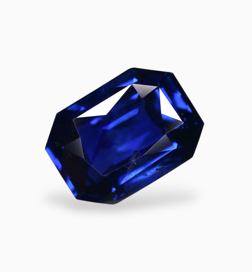 Natural Blue Sapphire Precious Stone 4.63 Carats 10.83x7.90x5.30mm