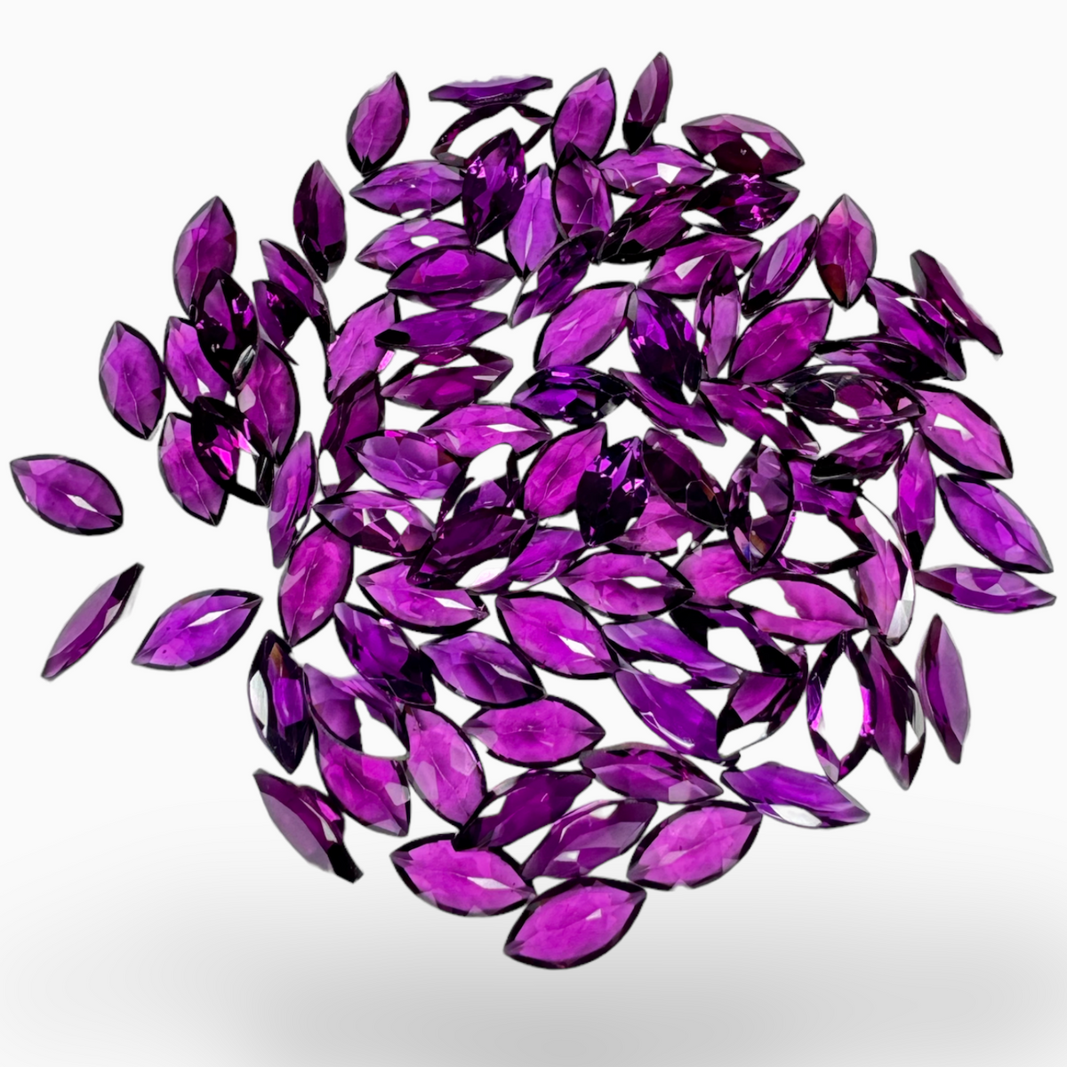 Natura Purplish Pink Color Rhodolite Garnet Marquise Shape 1.0 Carats 15X10 mm