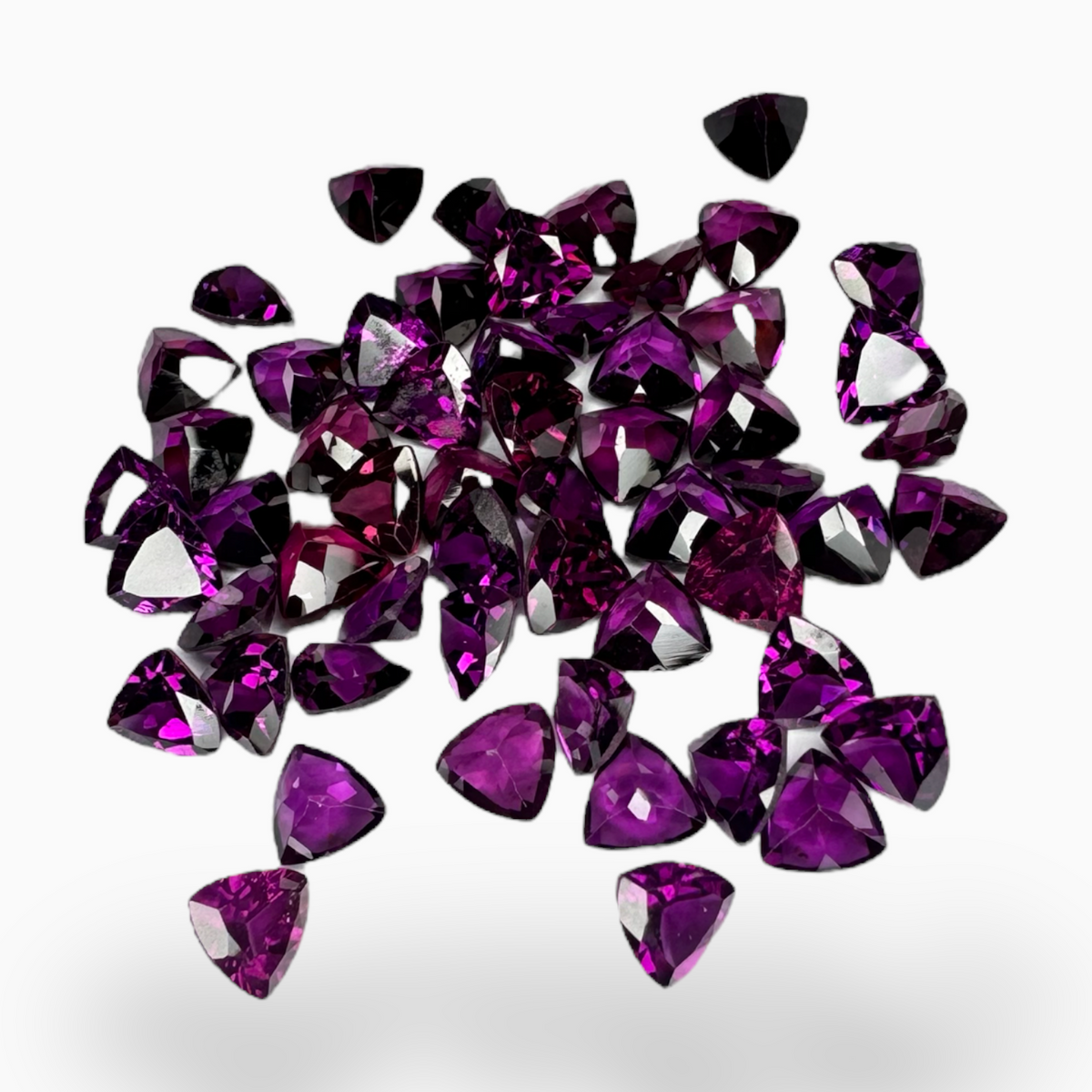 Natura Purplish Pink Color Rhodolite Garnet Trilliant Shape 0.55 Carats 5 mm