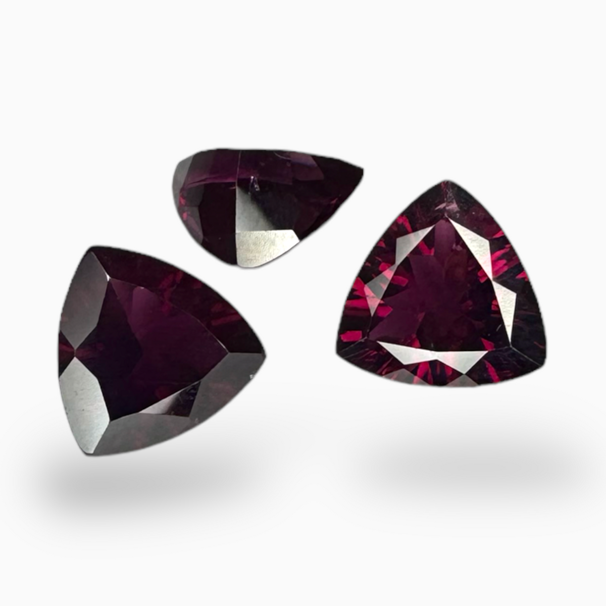 Natural Purple Color Rhodolite Garnet Stone 2.40 Carats Trilliant Shape 9 mm